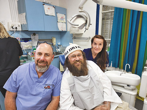 Teaneck-Based Dentist Volunteers With Ukrainian Refugees in Jerusalem